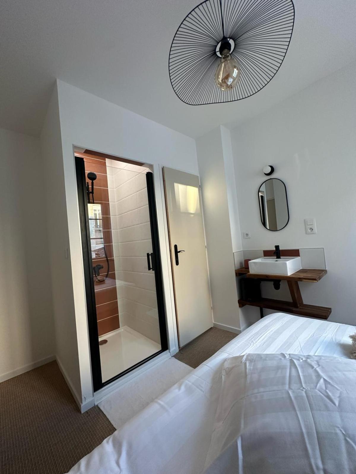 Maison Des Ambans Chambres D'Hotes Hypercentre 200M De La Gare Et Petit Dejeuner Inclus Agen Dış mekan fotoğraf